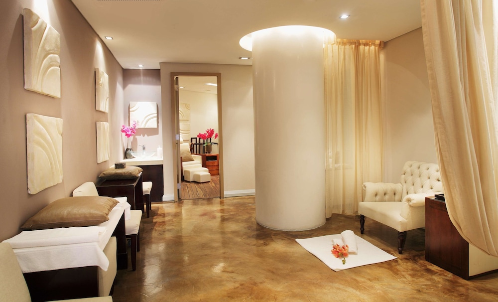 Swimming pool-spa