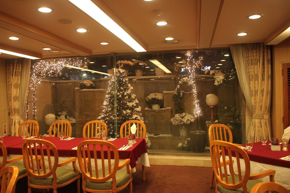 Restaurant-cafeteria