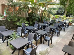 thumbnail: Courtyard
