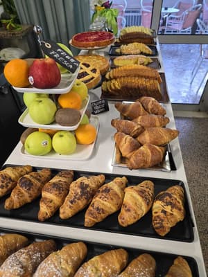 thumbnail: Breakfast buffet