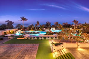 thumbnail: Pool