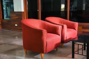 thumbnail: Lobby sitting area