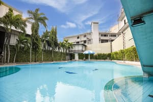 thumbnail: Outdoor pool
