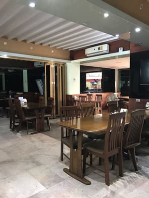 thumbnail: Dining