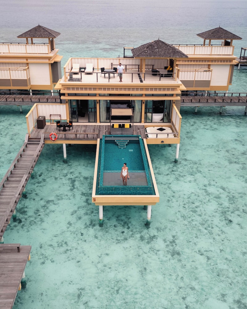 Beach/ocean view