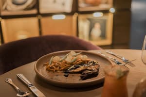thumbnail: Restaurant
