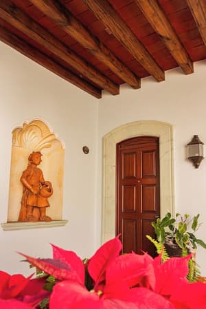 thumbnail: Interior detail