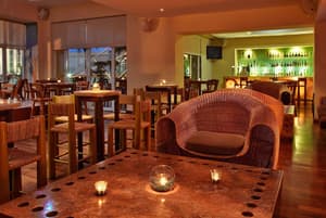 thumbnail: Bar (on property)