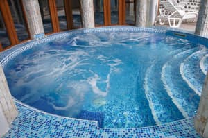 thumbnail: Pool