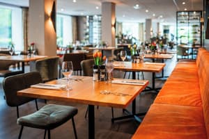 thumbnail: Restaurant