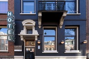 thumbnail: Property entrance