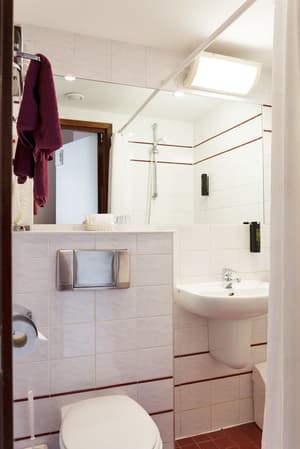 thumbnail: Bathroom