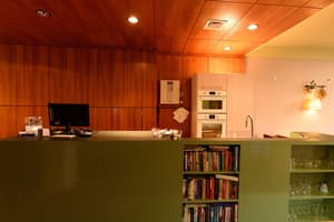 thumbnail: Reception