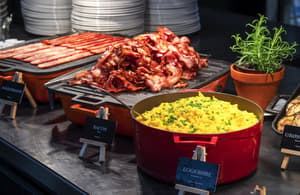 thumbnail: Breakfast area