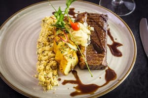 thumbnail: Restaurant