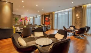 thumbnail: Bar (on property)