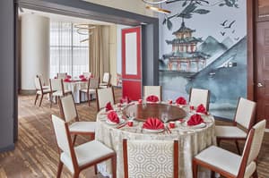 thumbnail: Restaurant