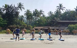 thumbnail: Surfing/boogie boarding