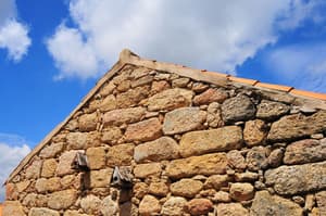 thumbnail: Exterior detail