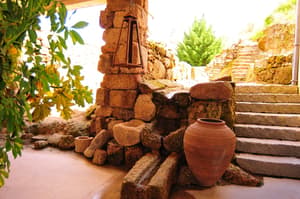 thumbnail: Property grounds