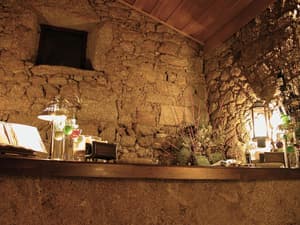 thumbnail: Bar (on property)