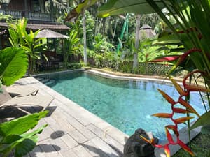 thumbnail: Pool