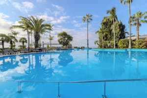 thumbnail: Pool