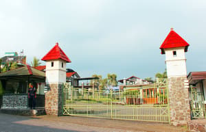 thumbnail: Property entrance