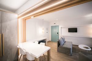 thumbnail: Interior