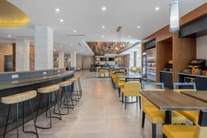 thumbnail: Breakfast area