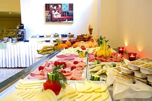 thumbnail: Breakfast buffet