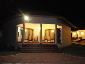 thumbnail: Exterior