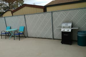 thumbnail: BBQ/picnic area