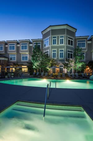 thumbnail: Outdoor pool