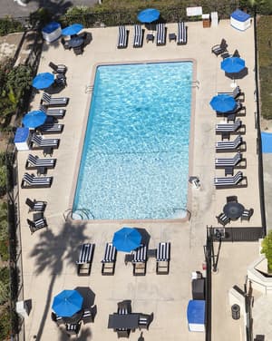 thumbnail: Pool
