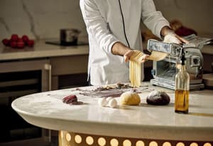 thumbnail: Restaurant