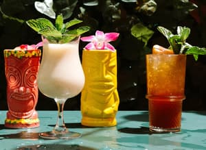thumbnail: Bar (on property)