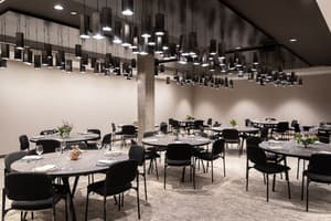 thumbnail: Banquet hall