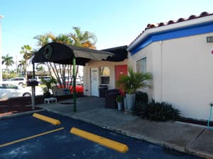 thumbnail: Front of property
