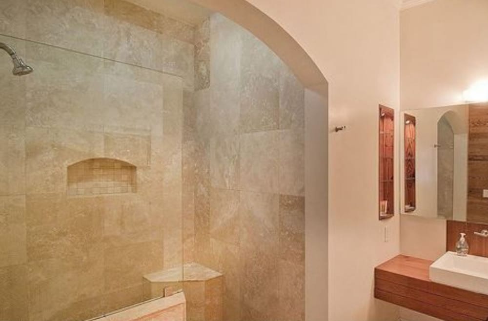 Bathroom shower