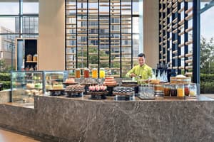 thumbnail: Bar (on property)