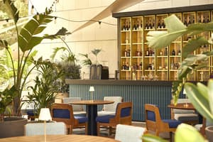 thumbnail: Restaurant