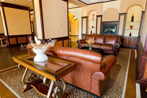thumbnail: Lobby sitting area