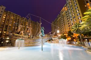 thumbnail: Outdoor pool