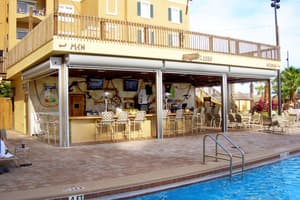 thumbnail: Poolside bar