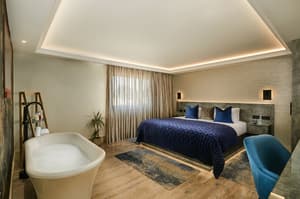 thumbnail: Room
