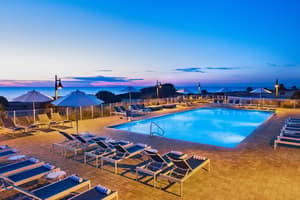 thumbnail: Pool