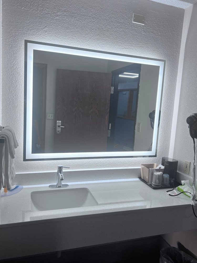 Mini-refrigerator