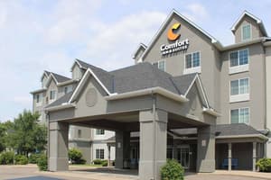 Comfort Inn & Suites St. Paul Northeast