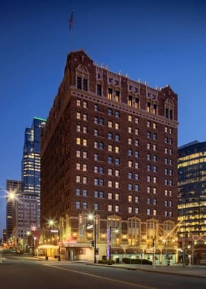 thumbnail: Front of property - evening/night